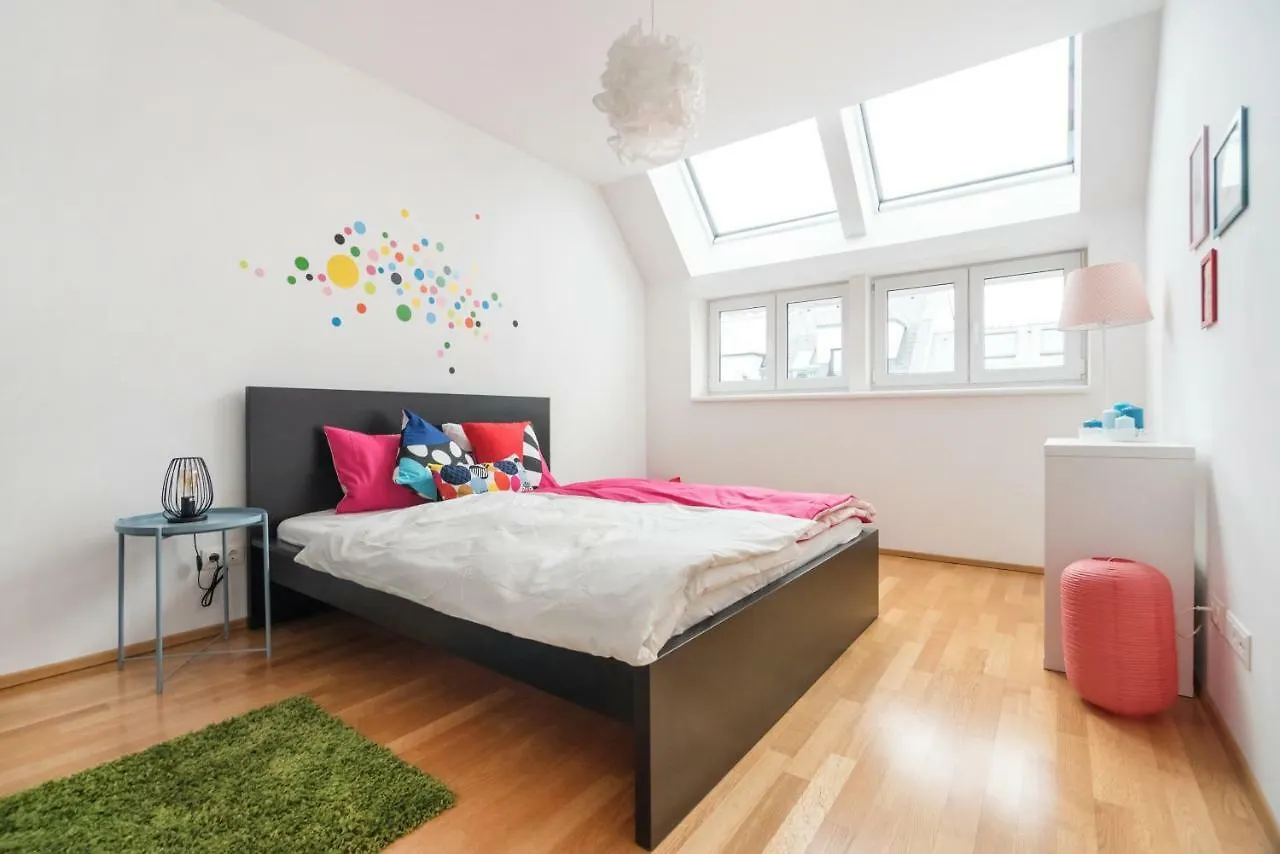 Leystrasse - Apartment Zwischen Donauinsel, Altstadt Und Messezentrum Viena